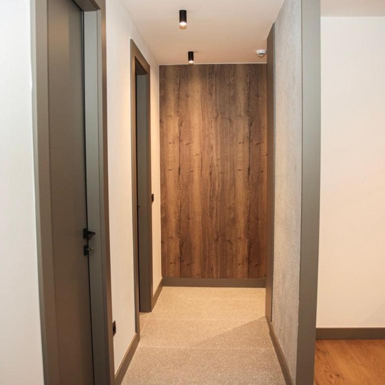 Apartmani Ambar - Two-Bedroom Apartment - 13