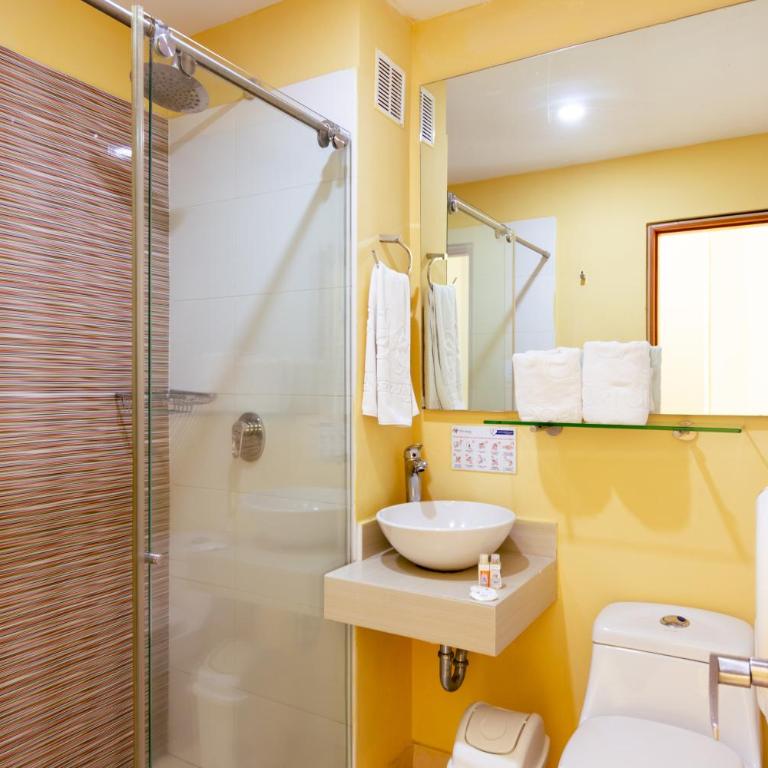 Hotel Portobahia Santa Marta Rodadero - Superior Family Room - 1