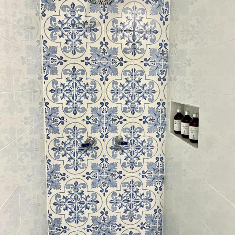 A3-1 Balcones - Apartamento con Full Aire Acondicionado y Agua Caliente dentro de las muralla - Two-Bedroom Apartment - 11