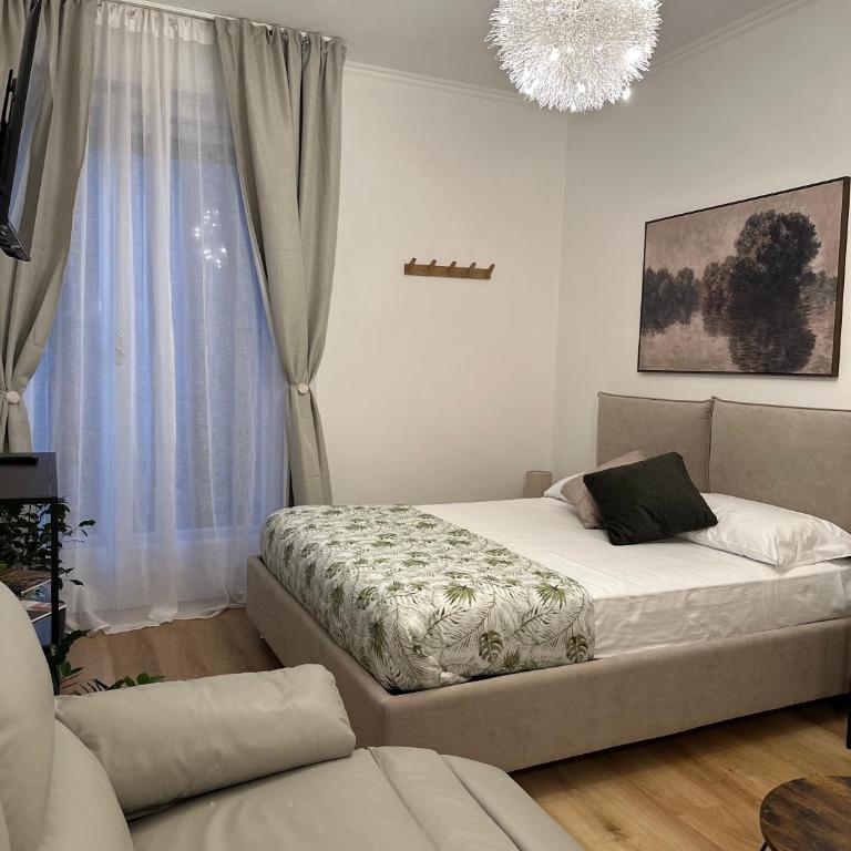 Central Piazza Ponterosso - The Green Nest - Appartamento con Balcone - 2