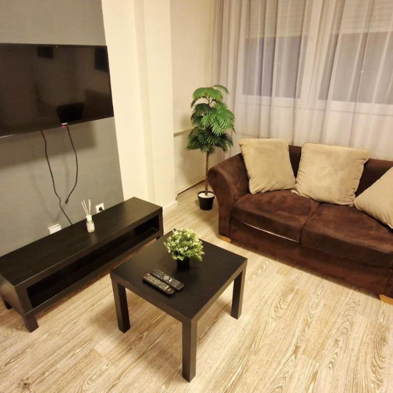 Marlin - Two-Bedroom Apartment - 14