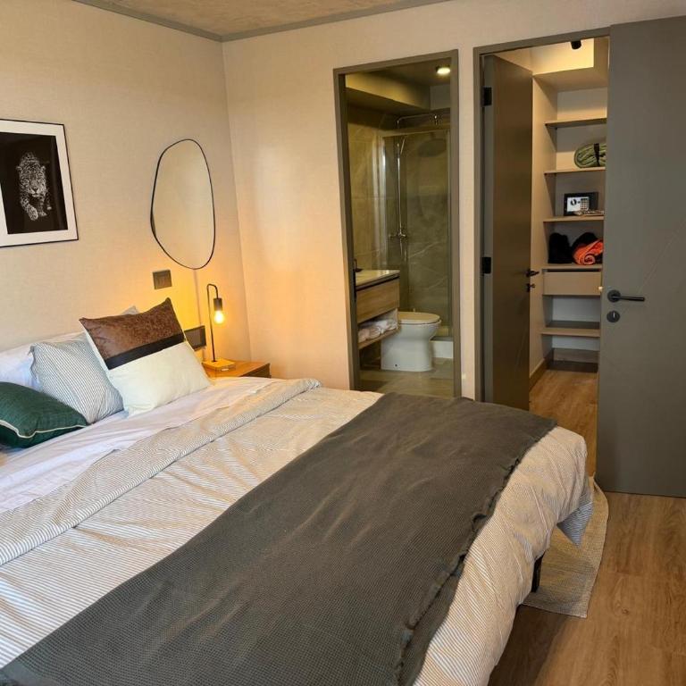 Modern Apt with Terrace and Gym Steps to Metro & Parque Bustamante - Apartment with Terrace - 9