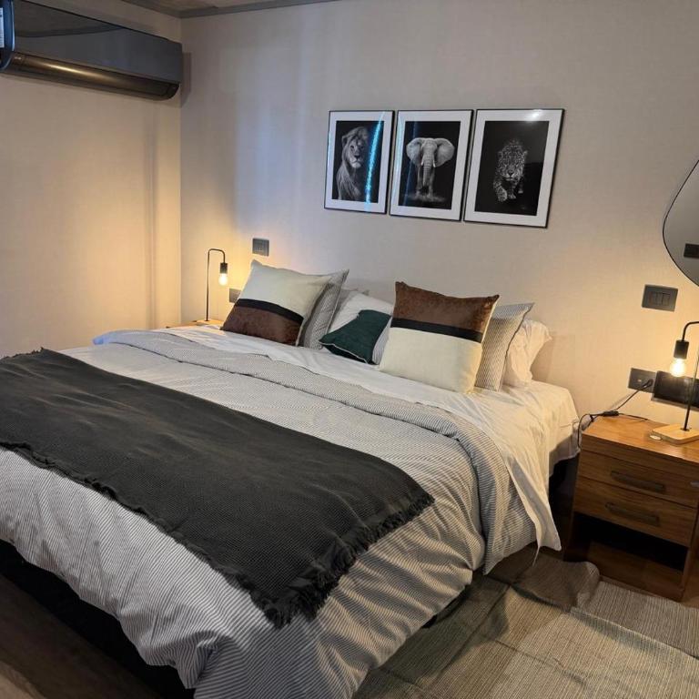 Modern Apt with Terrace and Gym Steps to Metro & Parque Bustamante - Apartment with Terrace - 12
