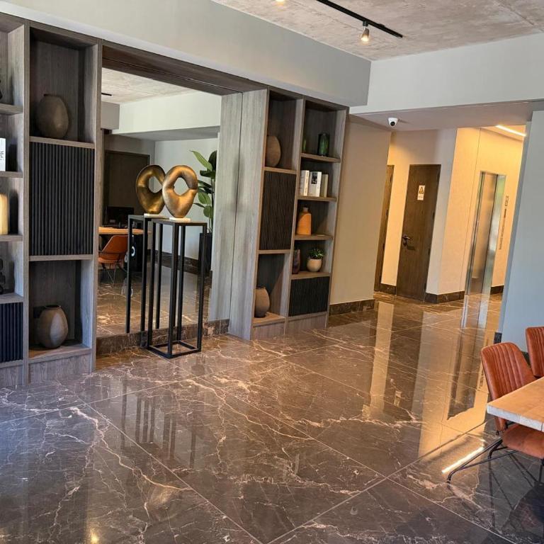 Modern Apt with Terrace and Gym Steps to Metro & Parque Bustamante - Apartment with Terrace - 21