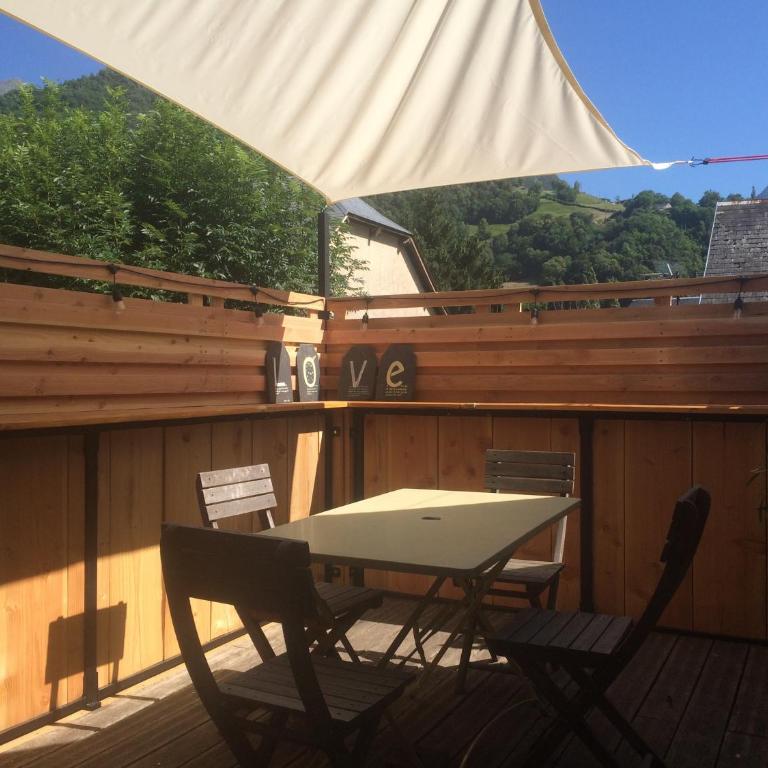Appartement 2 chambres, terrasse , proche centre , calme - Appartement 2 Chambres - 5