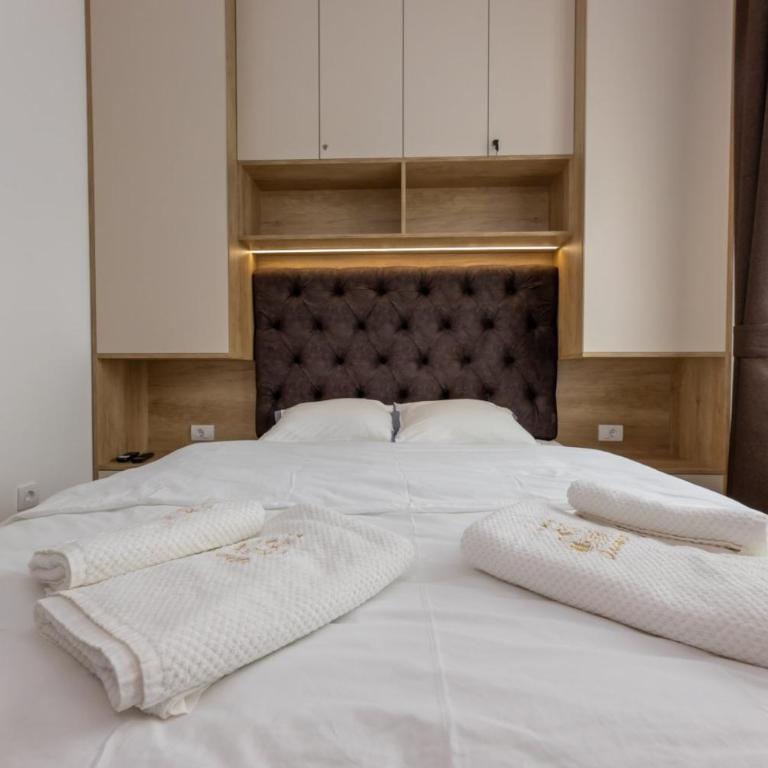 Olivera - One-Bedroom Apartment - 2