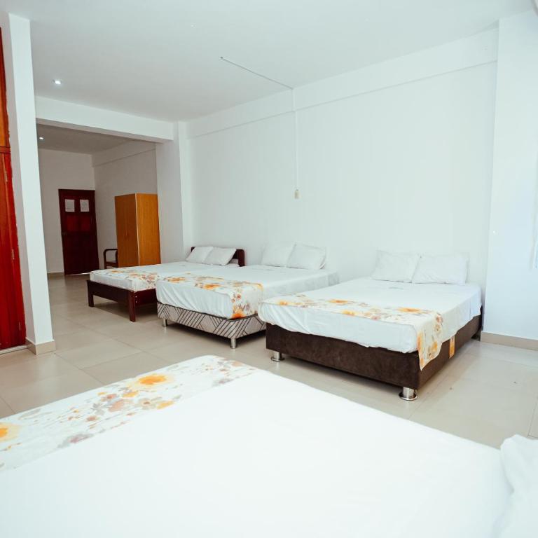 Hotel Cielo Tarapoto - Habitación Cuádruple Estándar - 6