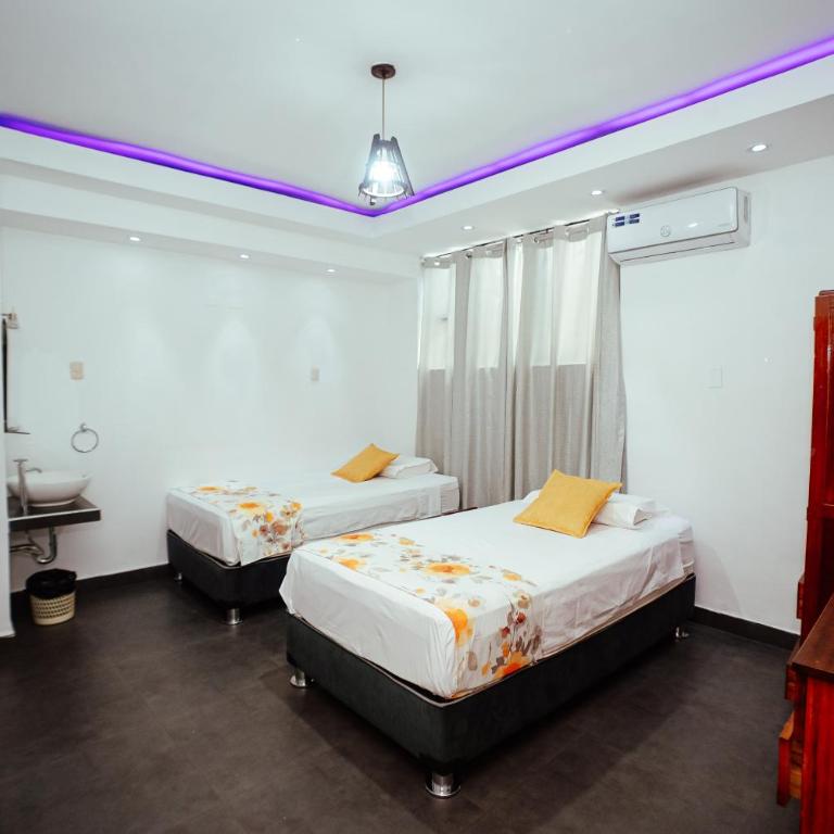 Hotel Cielo Tarapoto - Habitación Doble Estándar - 2 camas - 6
