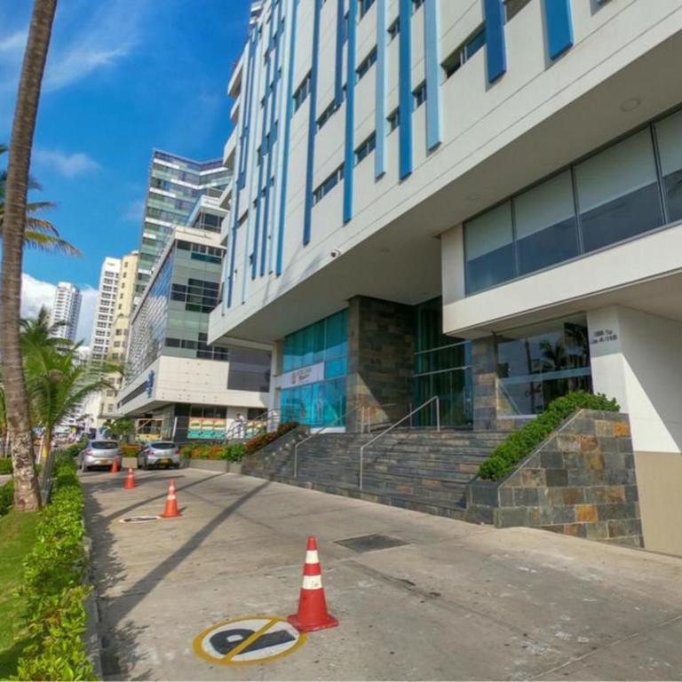Apartamento Beachfront 16 - Three-Bedroom Apartment - 23