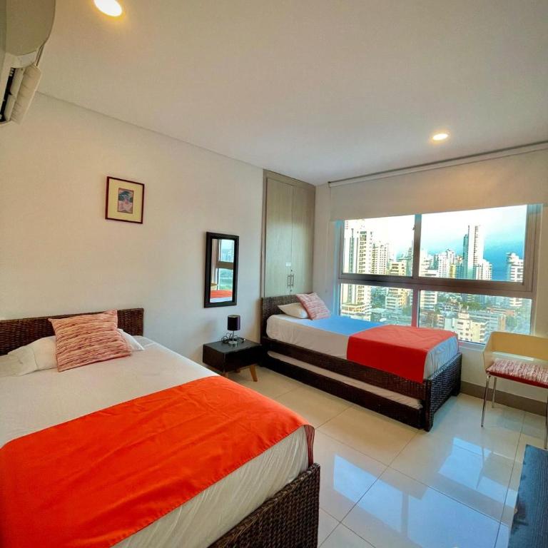 Apartamento Beachfront 16 - Three-Bedroom Apartment - 8