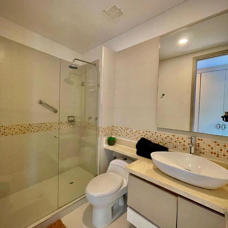 Apartamento Beachfront 16 - Three-Bedroom Apartment - 14