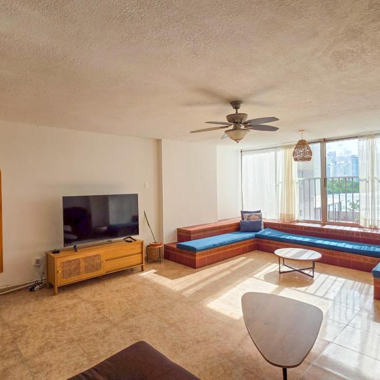 Apt 3 rooms Laguito Cartagena 1 block from the beach - Three-Bedroom Apartment - 1