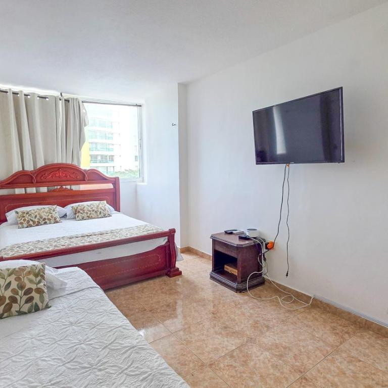 Apt 3 rooms Laguito Cartagena 1 block from the beach - Three-Bedroom Apartment - 17