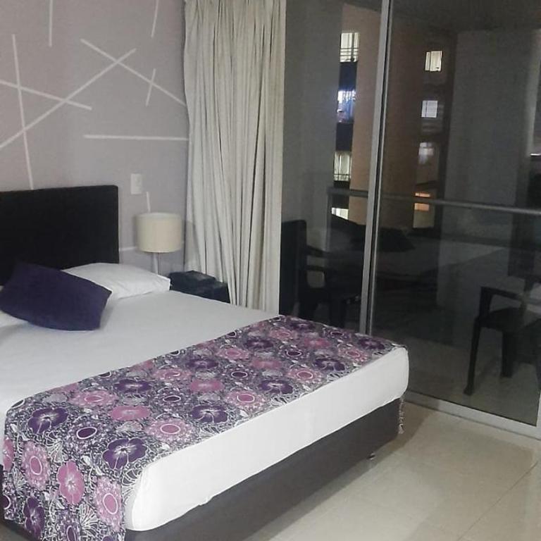 Apto moderno - One-Bedroom Apartment - 2