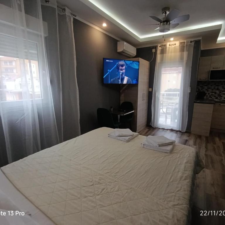 Villa Sun Budva - Deluxe Double Room - 4