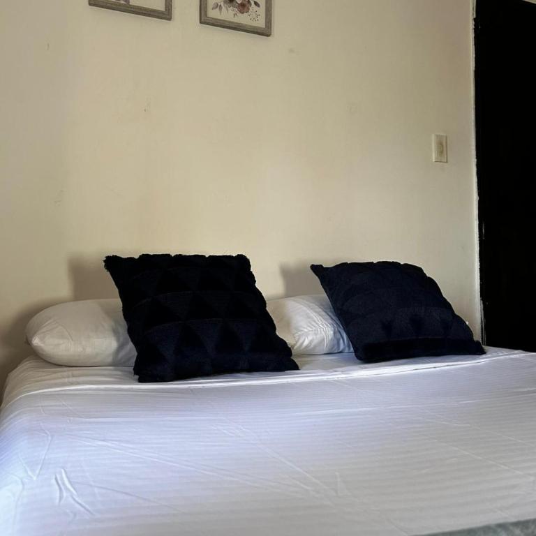 Jireh alojamientos - Double Room with Private Bathroom - 4