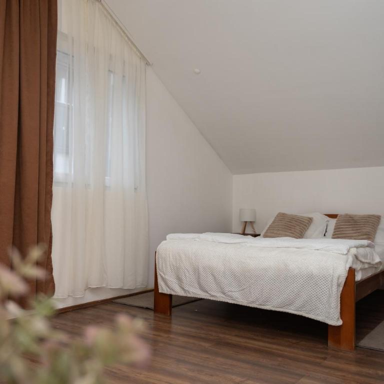 VENAC Belgrade Rooms - One-Bedroom Apartment - 1
