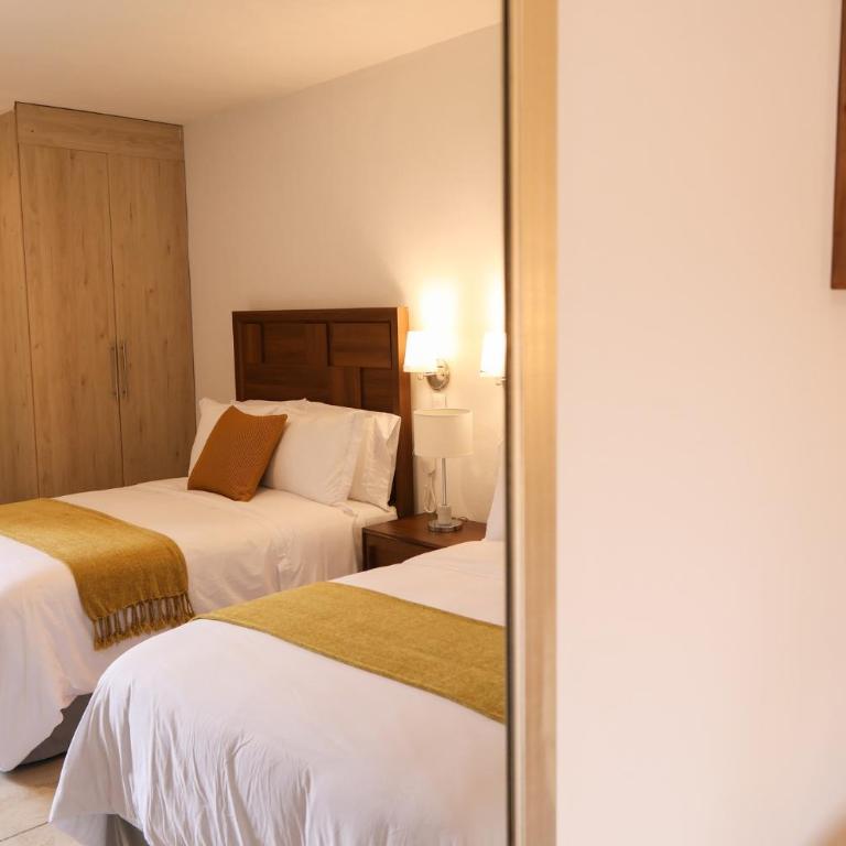 Hotel Casa KARLOTTA - Deluxe 2 Full beds - 6