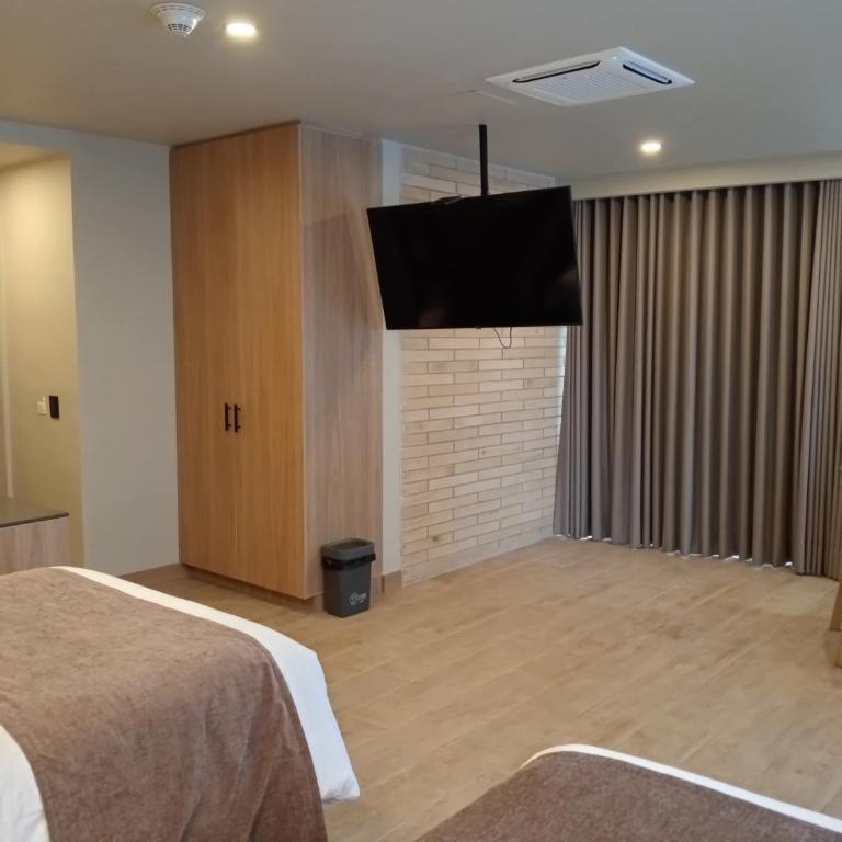 Hotel Rulay Medellin - Superior Twin Room - 4