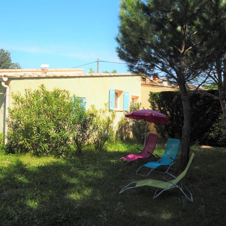 Villa in Vaison near Mont Ventoux - Maison de Vacances 4 Chambres - 6