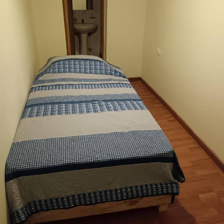 Hostal poetas de Cartagena - Single Room with Private Bathroom - 5