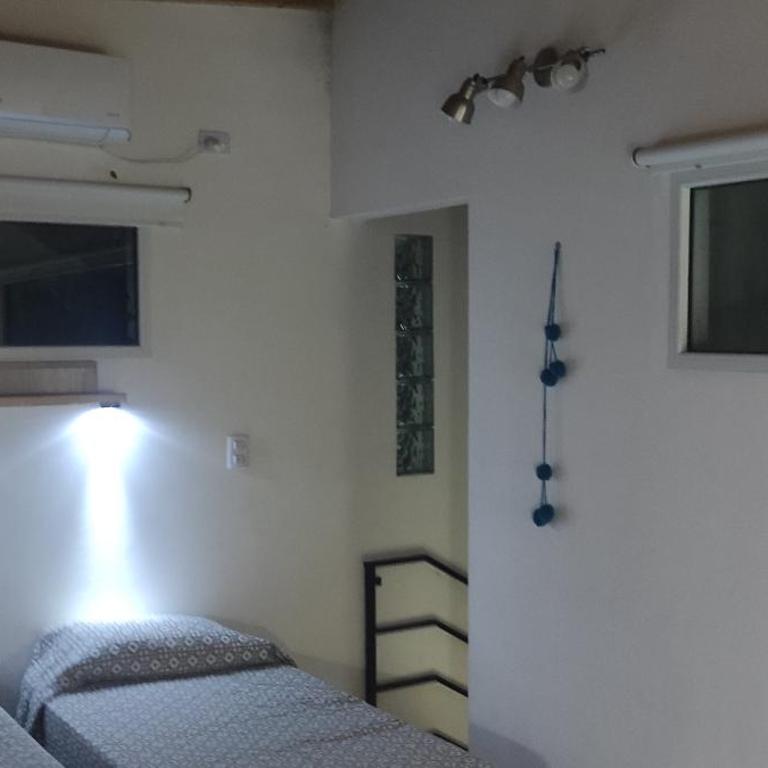 Ezeiza 3 departamento privado a 15 minutos del aeropuerto hasta 7 personas OPCIONAL TRANFER DESDE Y HACIA EL AEROPUERTO DE EZEIZA LAS 24 HORAS pet friendly conexion con Aeroparque - Apartamento Estándar - 25