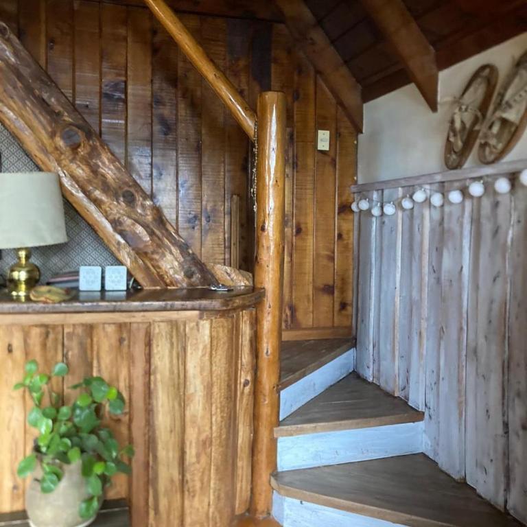 Casa Patagónica con Vista al Lago y Jardín Ideal Familias en Bariloche - Casa de 3 dormitorios - 33