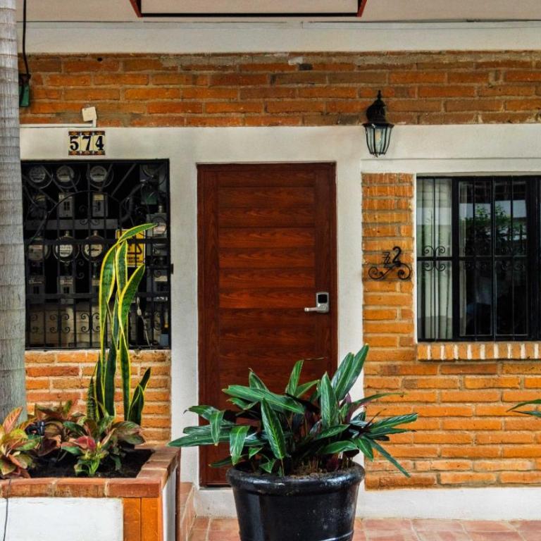 Cozy & Fully Equipped Studio in Zona Romantica - One-Bedroom Apartment - 1