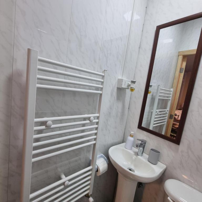 Hostal Origen Patagonia - Queen Studio - 14