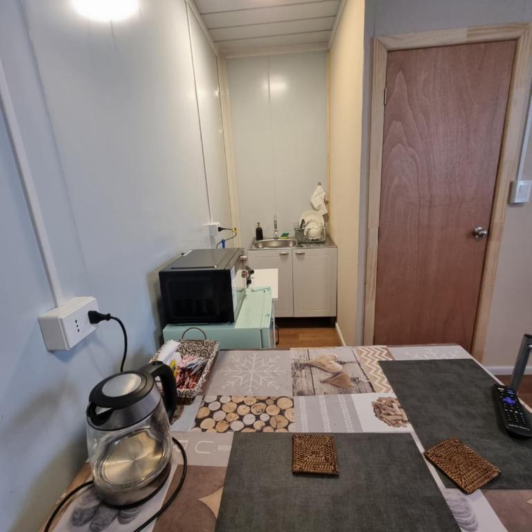 Hostal Origen Patagonia - Estudio con 1 cama grande - 6