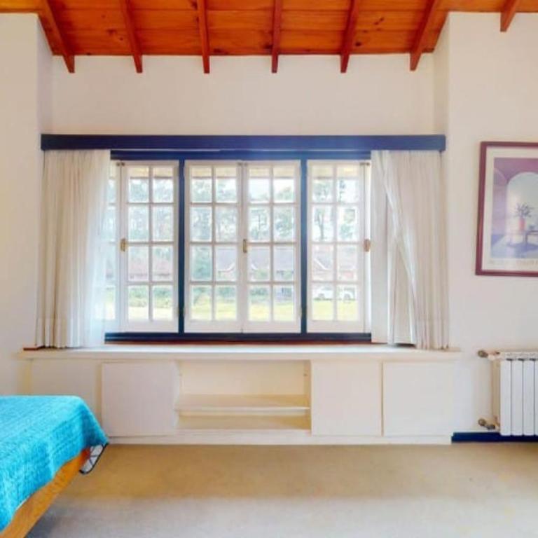 Casa ZONA GOLF PINAMAR 300 mts del mar - Four-Bedroom House - 2