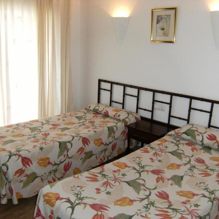Apartment for 5 people with garden - Two-Bedroom Apartment - 13