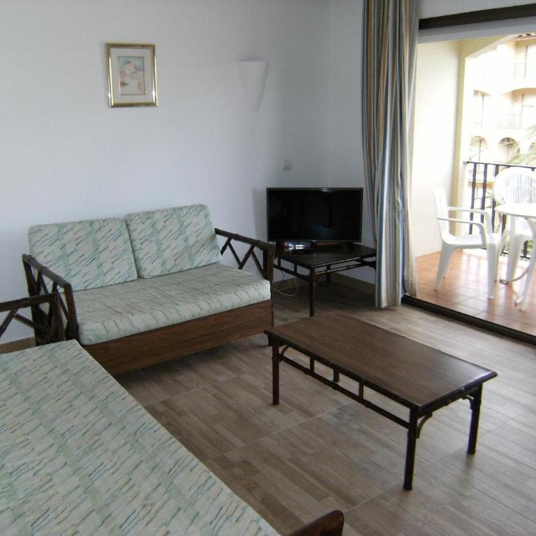 Apartment for 5 people with garden - Two-Bedroom Apartment - 6