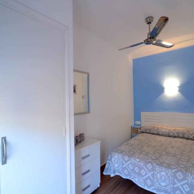 Els Pins apartment in Estartit - One-Bedroom Apartment - 12