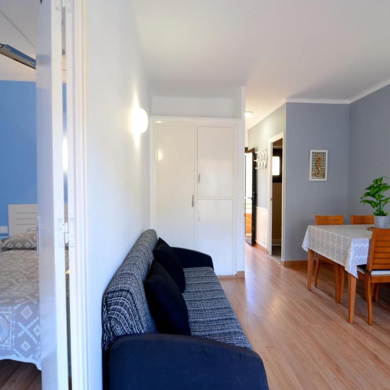 Els Pins apartment in Estartit - One-Bedroom Apartment - 7