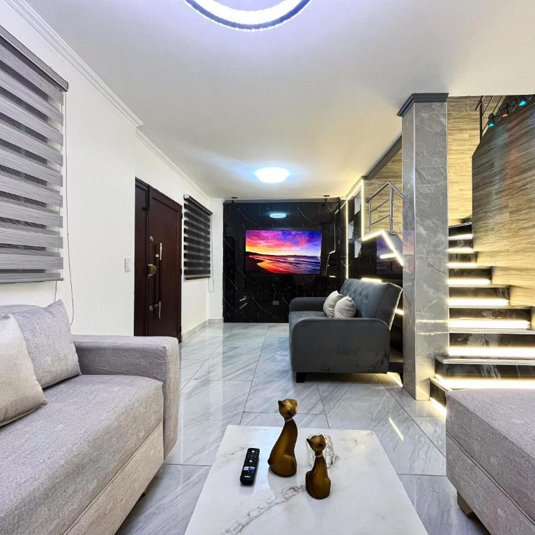 Villa con piscina privada y BBQ, 3 habitaciones, 5 camas, seguridad 24-7 - Three-Bedroom Villa - 42