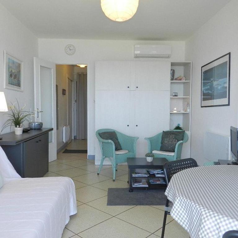 Studio 3 couchages climatisé avec parking en bord de mer au Lavandou - FR-1-251-893 - Apartment - 2