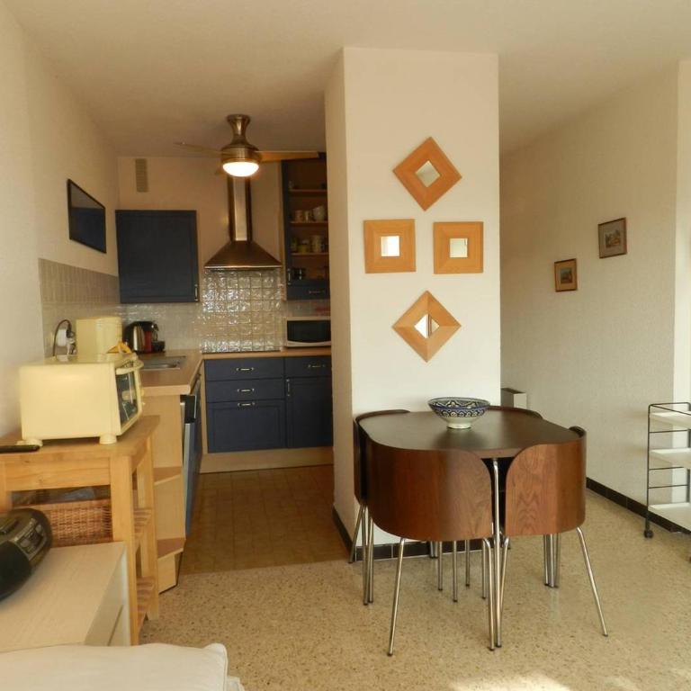 Appartement à Bormes-les-Mimosas, Terrasse Vue Mer, Parking, 4 Couchages - FR-1-251-891 - Apartment - 2