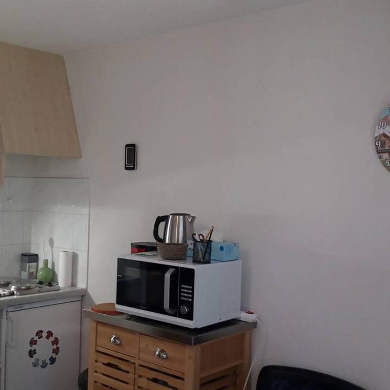 Studio lumineux avec balcon, vue montagne, 25m² - Studio - 2