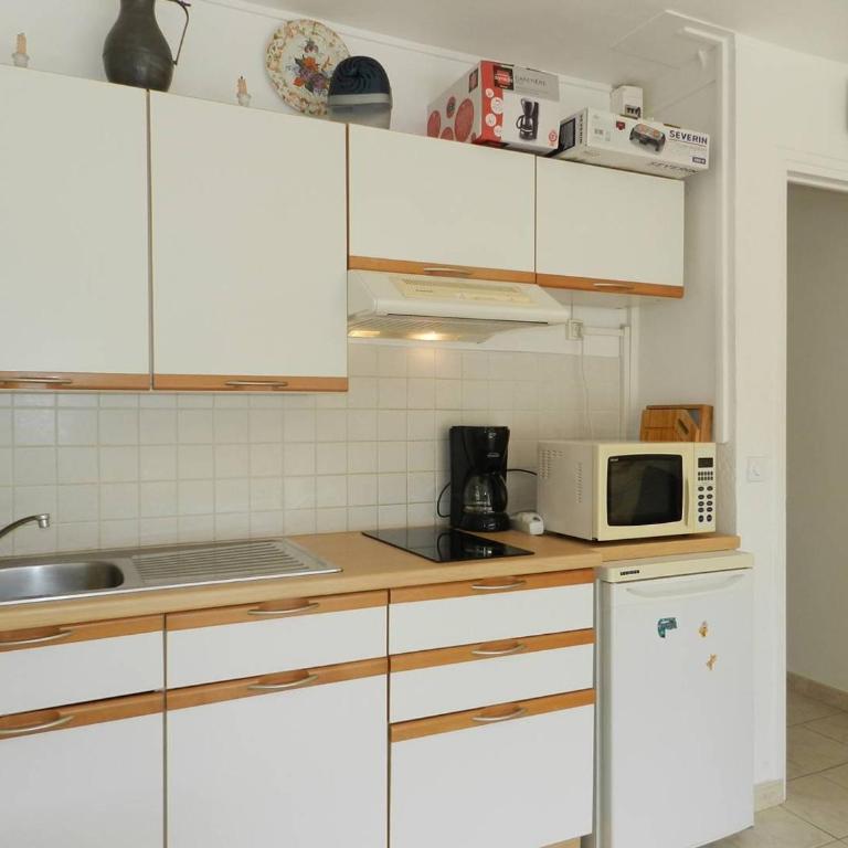 Appartement 2 pièces, Terrasse, Parking privatif, 150m Plage - FR-1-251-895 - Appartamento - 4
