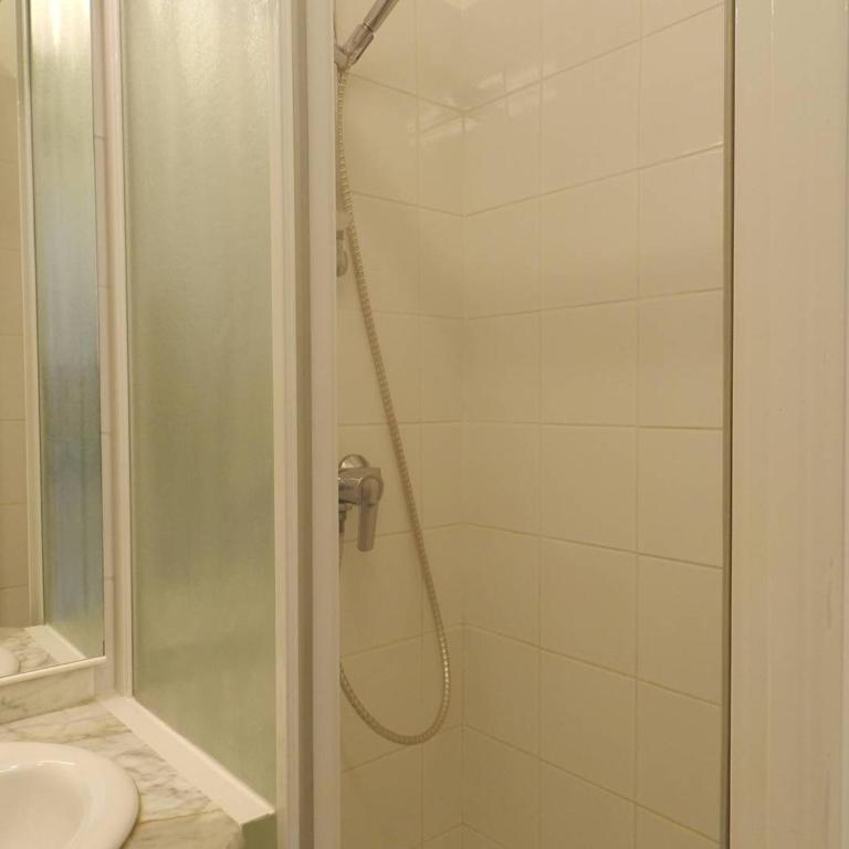 Appartement 2 pièces, Terrasse, Parking privatif, 150m Plage - FR-1-251-895 - Appartamento - 7