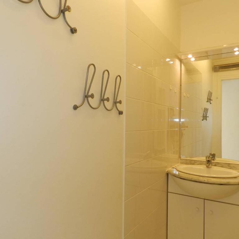 Appartement 2 pièces, Terrasse, Parking privatif, 150m Plage - FR-1-251-895 - Appartamento - 9