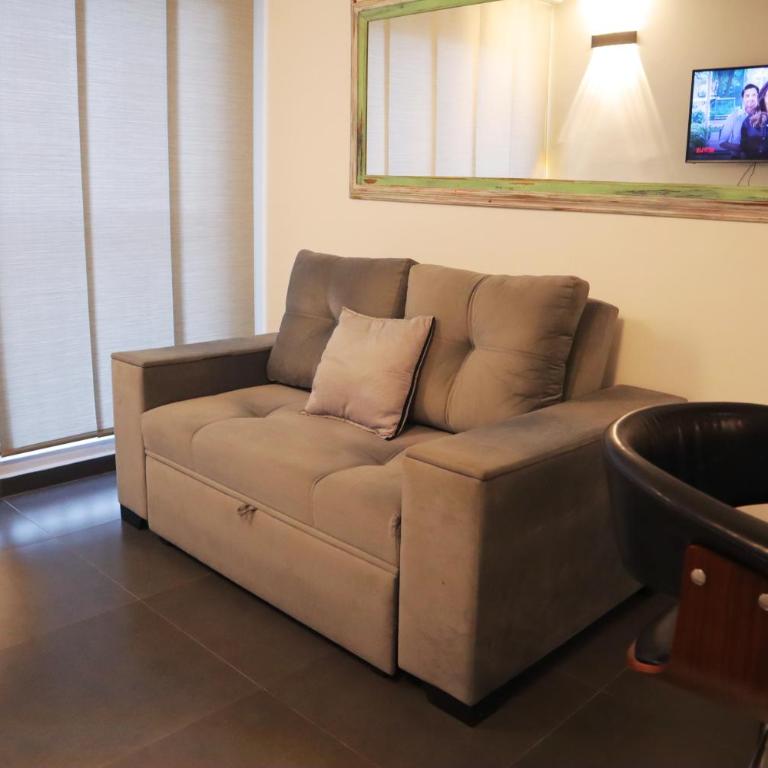 Cozy apartment in the heart of the city - Three-Bedroom Apartment - 21