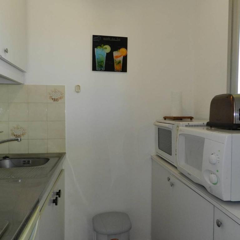 Appartement 2 pièces avec terrasse et parking au Lavandou - FR-1-251-894 - Apartment - 7