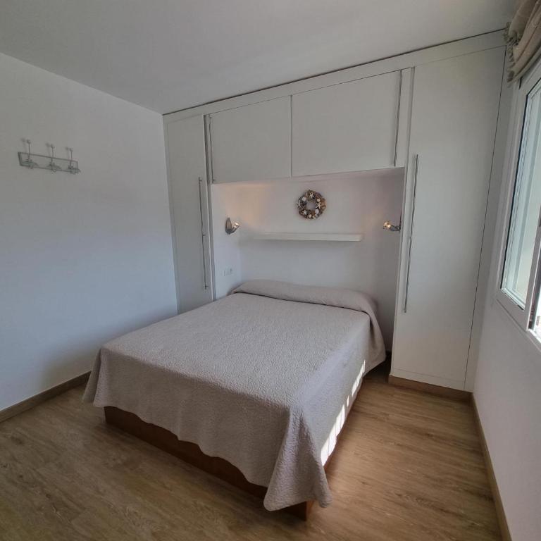 Apartamento con terraza a 400m de la playa de Riells - HISP-236-184 - Apartment - 5
