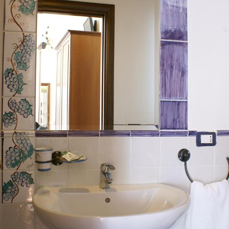 B&B Salotto Di Athena - Camera Matrimoniale/Doppia con Letti Singoli - 40