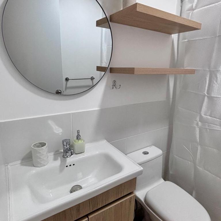 1 dormitorio moderno con balcon a 5 min de parque Kennedy-Miraflores - One-Bedroom Apartment - 24