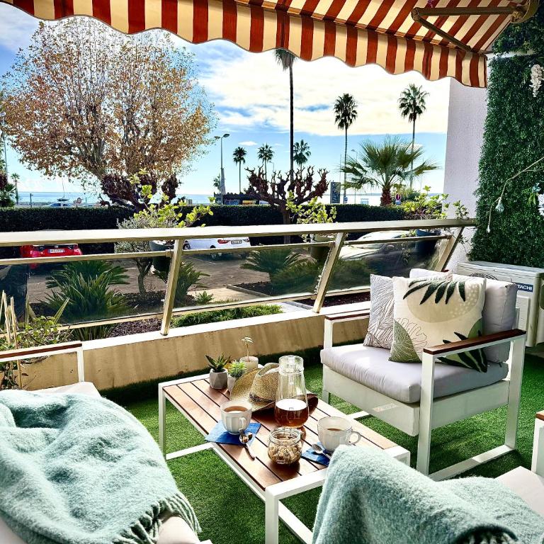 Beach Studio in Golfe-Juan near Cannes and Antibes - Appartement - Vue sur Mer - 3