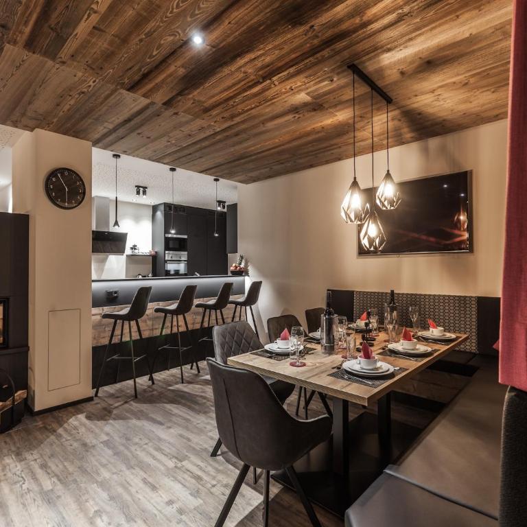 Chalet Montafon in Gaschurn with Sauna - Superior Chalet - 11