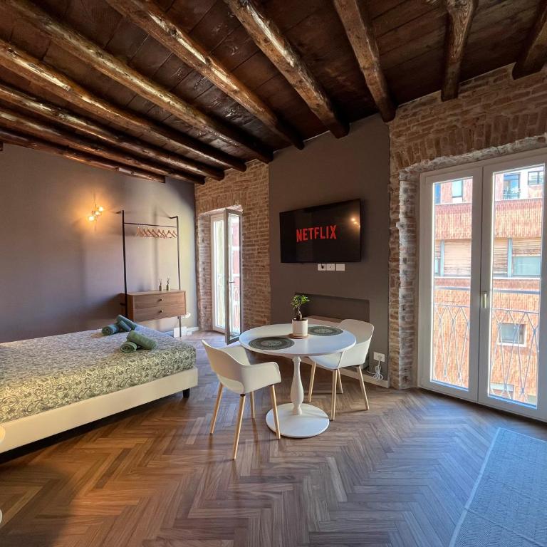 Luxury Home Bergamo City center, 5 min from station - One-Bedroom Apartment - 1